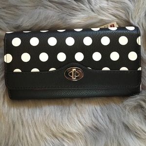 Polka dot Wallet